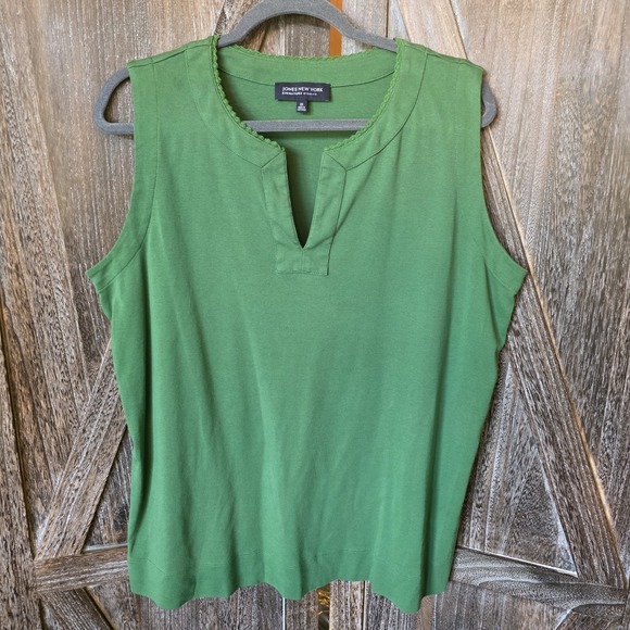 Jones New York Tops - Jones New York Shirt Women's Size 2X Green Sleeveless Tank Top V-Neck Crochet